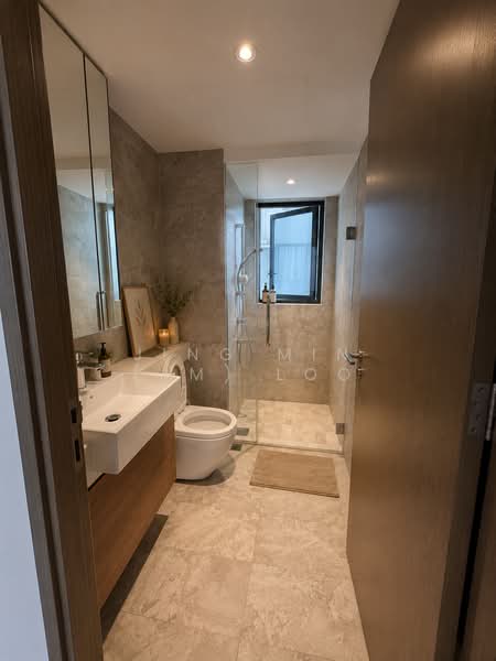 Affinity at Serangoon, 28 Serangoon North Avenue 1, Hougang / Punggol / Sengkang, 3 Bedrooms, 904 sqft, Condominium For Sale, by Jing Min (JM) Loo, 500210262 - Bathroom - PropertyGuru.com.sg