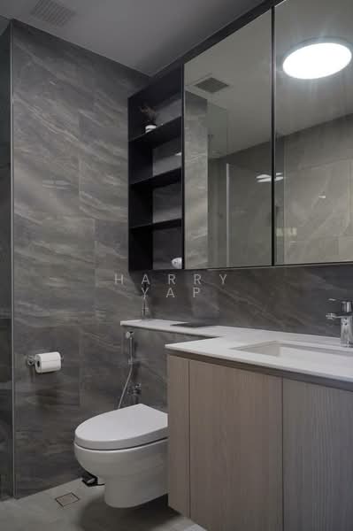 Whistler Grand, West Coast vale, 1 Bedroom, 441 sqft, Condominium For Sale, by Harry Yap, 500210269 - Bathroom - PropertyGuru.com.sg