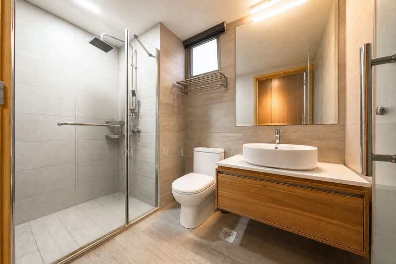Sea Horizon, 1 Pasir Ris Rise, 5 Bedrooms, 1,485 sqft, Executive Condominium For Sale, by Merl Saw, 500210271 - Bathroom - PropertyGuru.com.sg