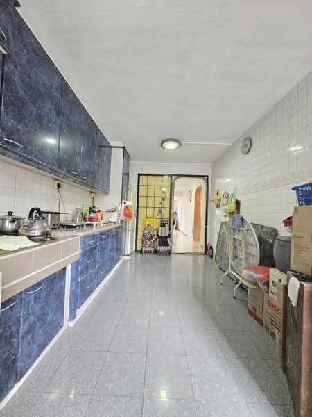 180 Ang Mo Kio Avenue 5, 180 Ang Mo Kio Avenue 5, 2 Bedrooms, 883 sqft, HDB Flat For Sale, by William Tan, 500210277 - PropertyGuru.com.sg