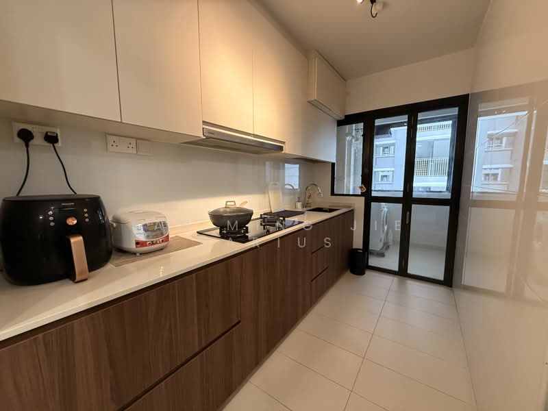 420C Northshore Drive, 420C Northshore Drive, 3 Bedrooms, 1,012 sqft, HDB Flat For Sale, by Tan Ming Jie Darius, 500210281 - Kitchen - PropertyGuru.com.sg