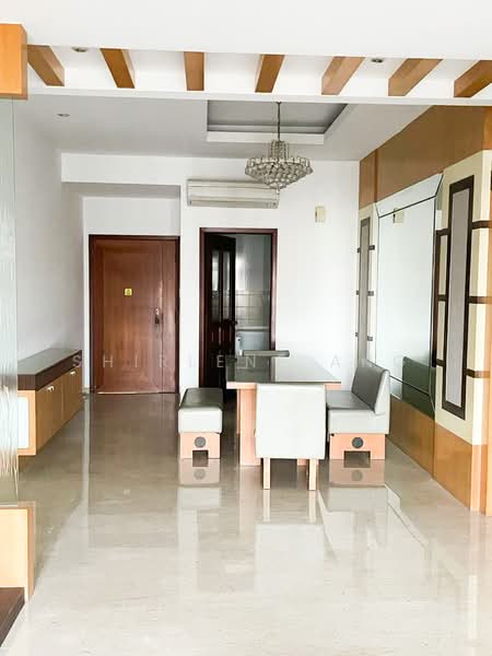 Carissa Park Condo, 2 Flora Drive, 4 Bedrooms, 2,110 sqft, Condominium For Sale, by Shirlene Ang, 500210299 - Dining Room - PropertyGuru.com.sg