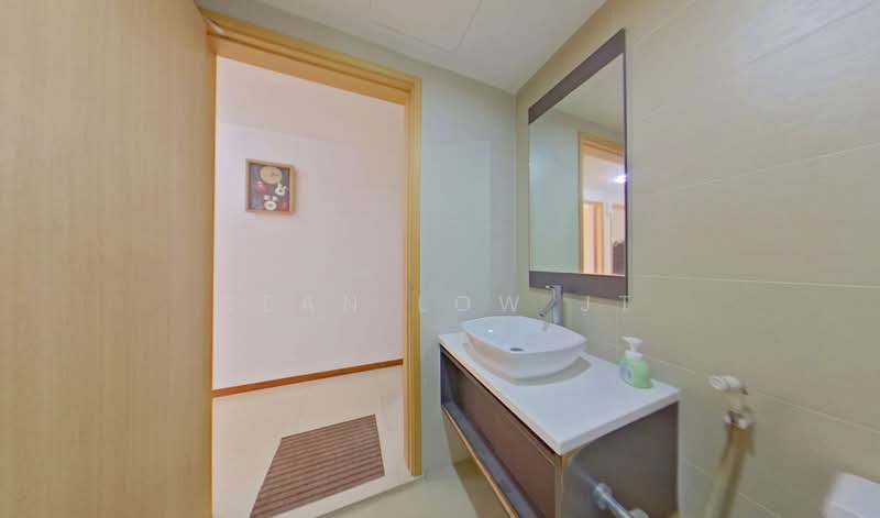 Forestville, 38 Woodlands Drive 16, 3 Bedrooms, 1,066 sqft, Executive Condominium For Sale, by Sean Low JT, 500210303 - Bathroom - PropertyGuru.com.sg