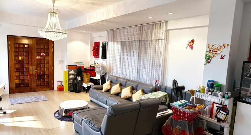 MacPherson, Jalan Anggerek, 10+ Bedrooms, 5,335 sqft, Corner Terrace For Sale, by Jessy Han, 500210305 - Living Room - PropertyGuru.com.sg