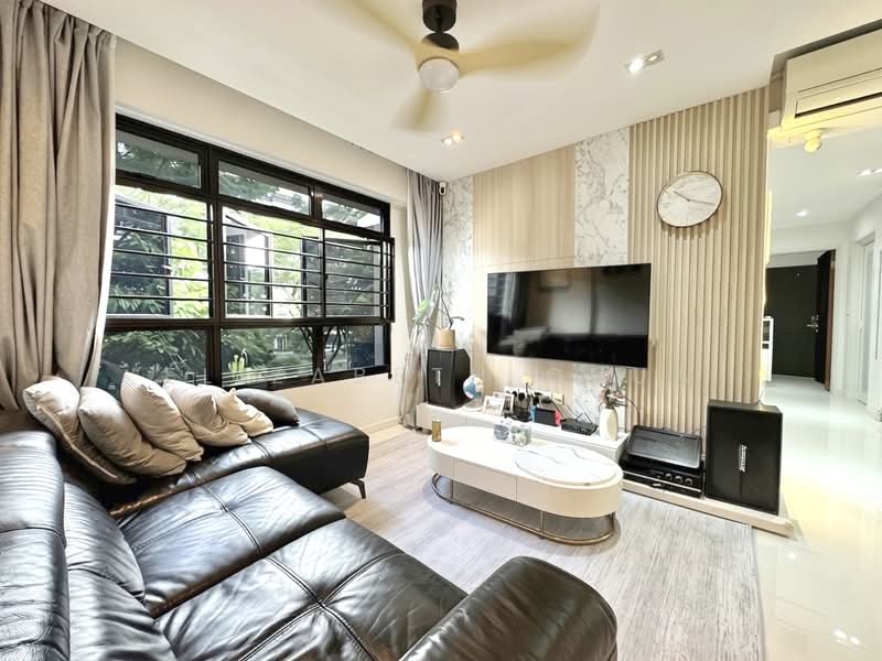 131C Canberra Crescent, 131C Canberra Crescent, 3 Bedrooms, 990 sqft, HDB Flat For Sale, by Elizabeth Chua, 500210312 - Living Room - PropertyGuru.com.sg
