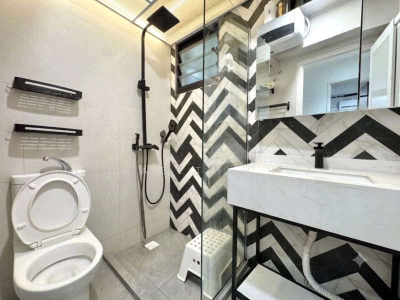 131C Canberra Crescent, 131C Canberra Crescent, 3 Bedrooms, 990 sqft, HDB Flat For Sale, by Elizabeth Chua, 500210312 - Bathroom - PropertyGuru.com.sg