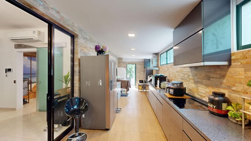 Bartley Villas, How Sun Walk, 5 Bedrooms, 4,500 sqft, Semi-Detached House For Sale, by Minnie Seow, 500210314 - Kitchen - PropertyGuru.com.sg