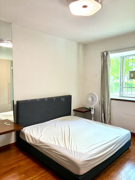 Edelweiss Park Condo, 96 Flora Road, 3 Bedrooms, 1,023 sqft, Condominium For Sale, by Caryn Chia, 500210337 - Bedroom - PropertyGuru.com.sg