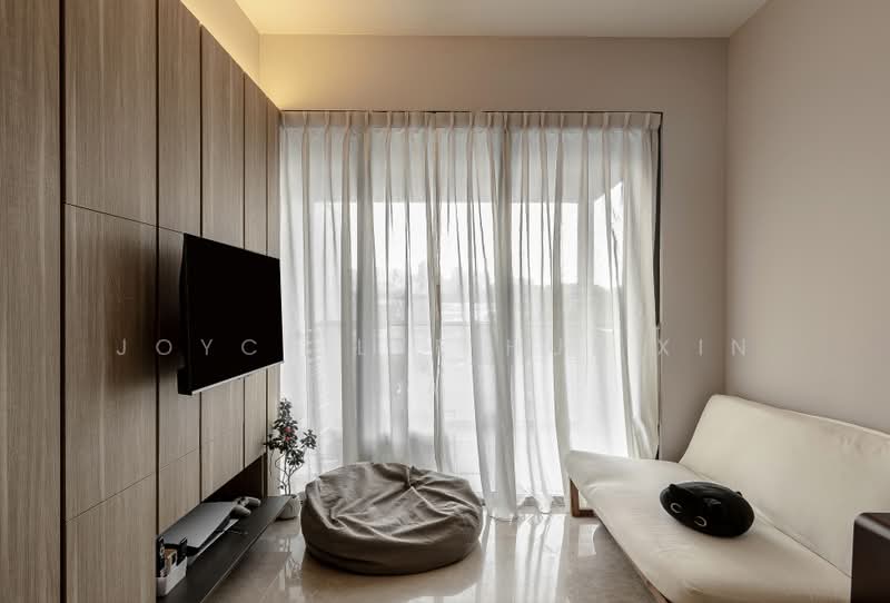 Haus On Handy, 30 Handy Road, 2 Bedrooms, 689 sqft, Condominium For Sale, by Joyce Lye Hui Xin, 500210338 - Living Room - PropertyGuru.com.sg