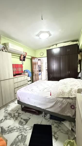 18 hougang ave 3, Hougang ave 3, 3 Bedrooms, 990 sqft, HDB Flat For Sale, by (Jaz) Siaw Ping Phang, 500210353 - Bedroom - PropertyGuru.com.sg