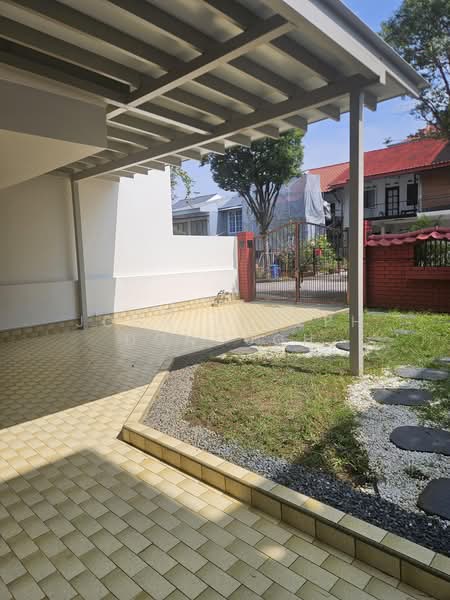 Jalan Sahabat, Jalan Sahabat, 4 Bedrooms, 2,692 sqft, Terraced House For Rent, by John Joseph Donough, 500210364 - Exterior - PropertyGuru.com.sg