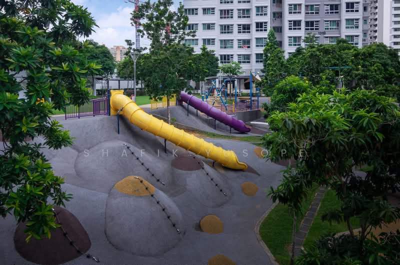 130A Lorong 1 Toa Payoh, 130A Lorong 1 Toa Payoh, 3 Bedrooms, 1,001 sqft, HDB Flat For Sale, by Shafik Yusope, 500210376 - Exterior - PropertyGuru.com.sg