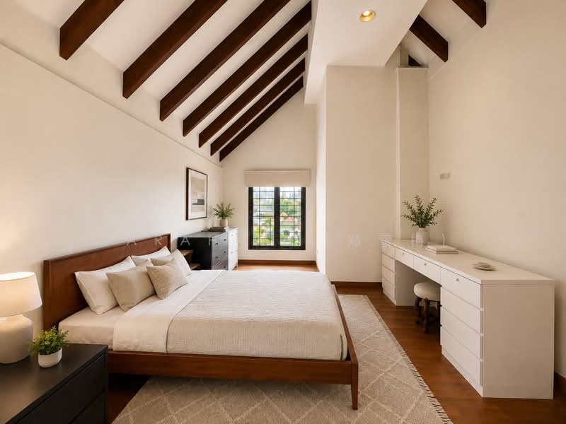 ✨King of the Hill — Elevated Semi D with Views, Wide Frontage & Basement, Mount Sinai / Holland Grove / Grove Drive, 5 Bedrooms, 5,000 sqft, Semi-Detached House For Sale, by Sarah X. (郑雪梅), 500210377 - Bedroom - PropertyGuru.com.sg