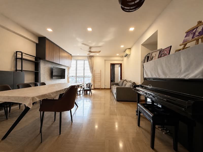 Rare Unit! Cheap 3 Bedroom Move In Condition Near To Nex, Upper Serangoon Road / Upper Paya Lebar Road / Bartley Road / Boundary Road, Hougang / Punggol / Sengkang, 3 Bedrooms, 1,206 sqft, Condominium For Sale, by Samantha Teo, 500210385 - Living Room - PropertyGuru.com.sg