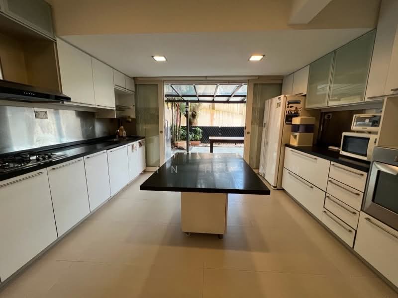 Allsworth Park, 355 Holland Road, 4 Bedrooms, 3,401 sqft, Condominium For Sale, by Perlin Ho A N, 500210396 - PropertyGuru.com.sg