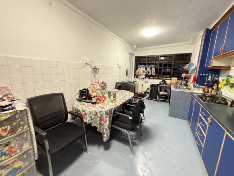 118 Serangoon North Avenue 1, 118 Serangoon North Avenue 1, 3 Bedrooms, 980 sqft, HDB Flat For Sale, by Sam Lim, 500210399 - Kitchen - PropertyGuru.com.sg
