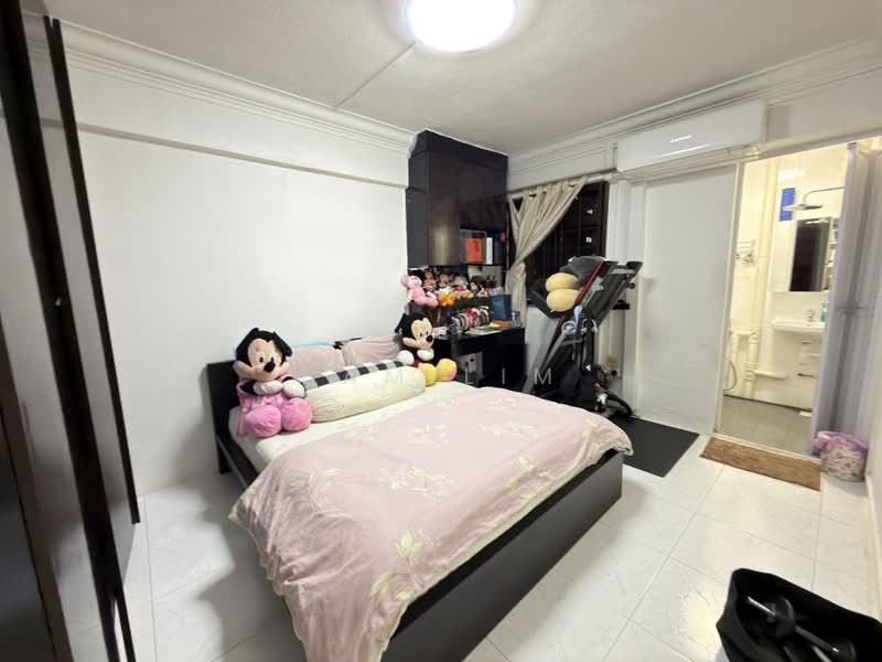 118 Serangoon North Avenue 1, 118 Serangoon North Avenue 1, 3 Bedrooms, 980 sqft, HDB Flat For Sale, by Sam Lim, 500210399 - Bedroom - PropertyGuru.com.sg