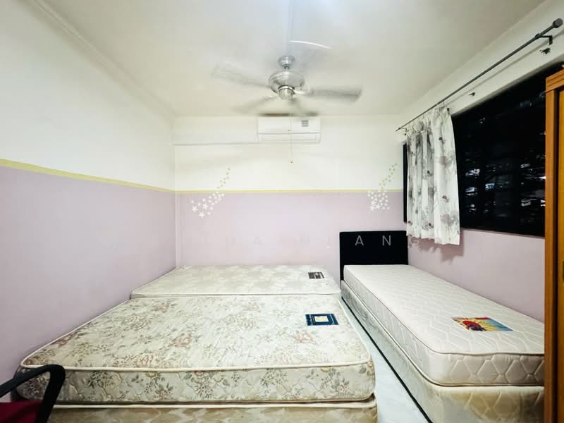 306 Clementi Avenue 4, 306 Clementi Avenue 4, Room Rental, 130 sqft, HDB Flat For Rent, by Regina Huang, 500210405 - Bedroom - PropertyGuru.com.sg