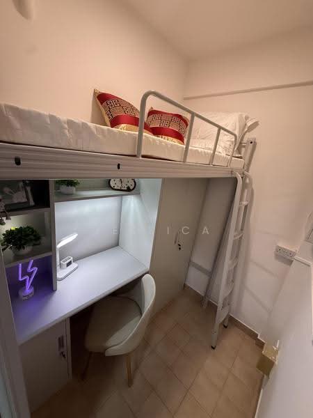 Summerdale, 8 Boon Lay Drive, Boon Lay / Jurong / Tuas, Room Rental, 60 sqft, Condominium For Rent, by Jessica Liang, 500210411 - Bedroom - PropertyGuru.com.sg