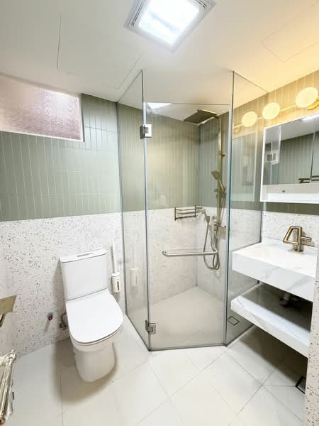 Pinevale, 2 Tampines Street 73, 3 Bedrooms, 1,292 sqft, Condominium For Rent, by Wendy W, 500210419 - Bathroom - PropertyGuru.com.sg