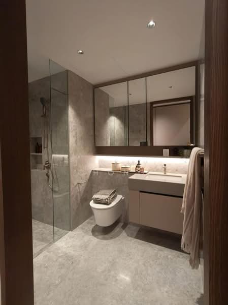 Amber House, 30 Amber Gardens, 3 Bedrooms, 1,216 sqft, Condominium For Sale, by Jeremy Chong, 500210420 - Bathroom - PropertyGuru.com.sg