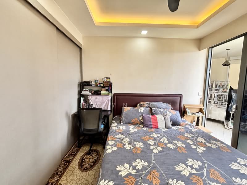 Palm Isles, 34 Flora Drive, 3 Bedrooms, 990 sqft, Condominium For Sale, by Jerlyn Tan, 500210430 - Bedroom - PropertyGuru.com.sg