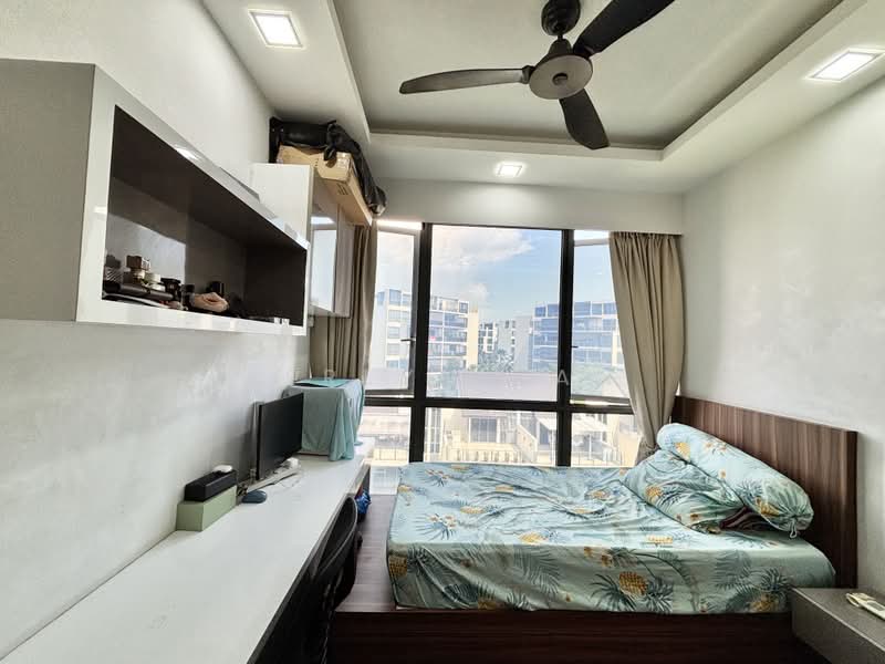 Palm Isles, 34 Flora Drive, 3 Bedrooms, 990 sqft, Condominium For Sale, by Jerlyn Tan, 500210430 - Bedroom - PropertyGuru.com.sg