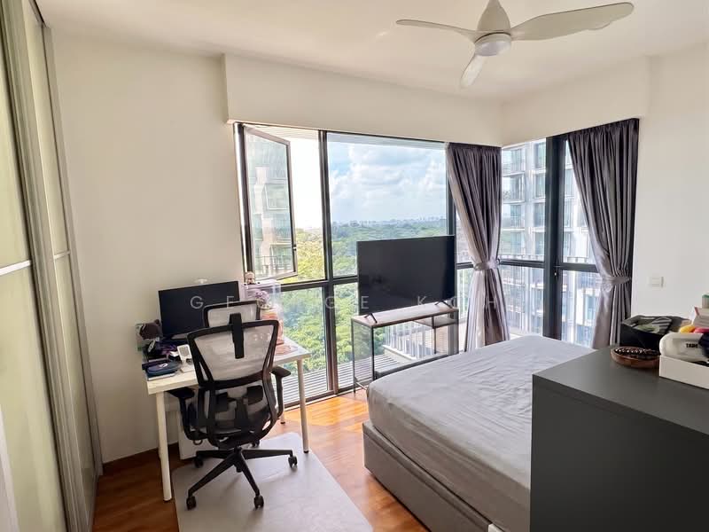 Foresque Residences, 107 Petir Road, 3 Bedrooms, 1,281 sqft, Condominium For Sale, by George Koh, 500210431 - Bedroom - PropertyGuru.com.sg