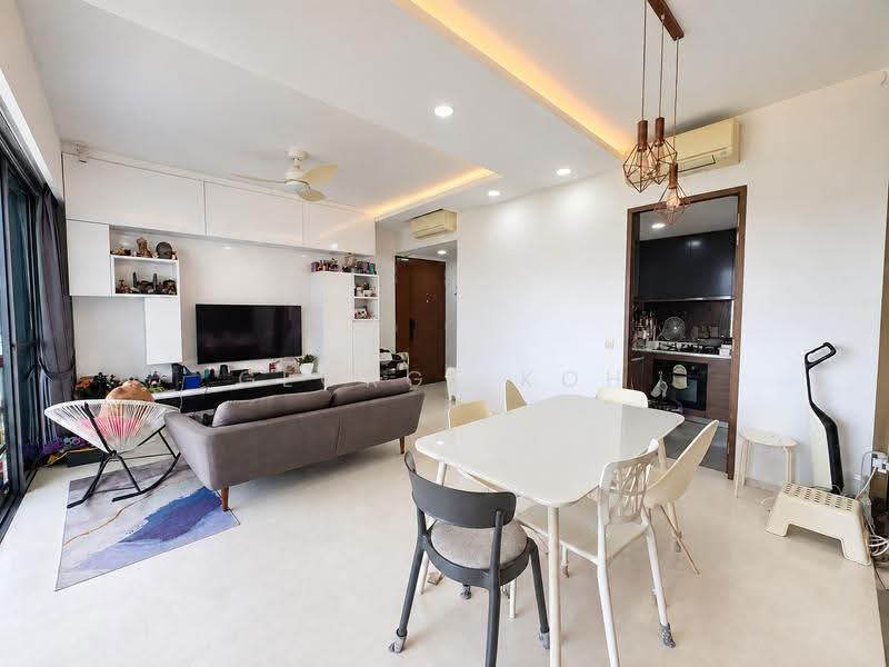 Foresque Residences, 107 Petir Road, Dairy Farm / Bukit Panjang / Choa Chu Kang, 3 Bedrooms, 1,281 sqft, Condominium For Sale, by George Koh, 500210431 - Living Room - PropertyGuru.com.sg