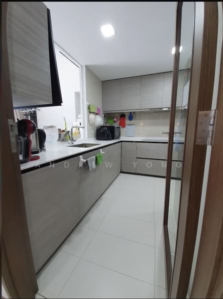 Bellewoods, 100 Woodlands Avenue 5, 4 Bedrooms, 1,561 sqft, Executive Condominium For Sale, by Andrew Yong, 500210434 - Kitchen - PropertyGuru.com.sg