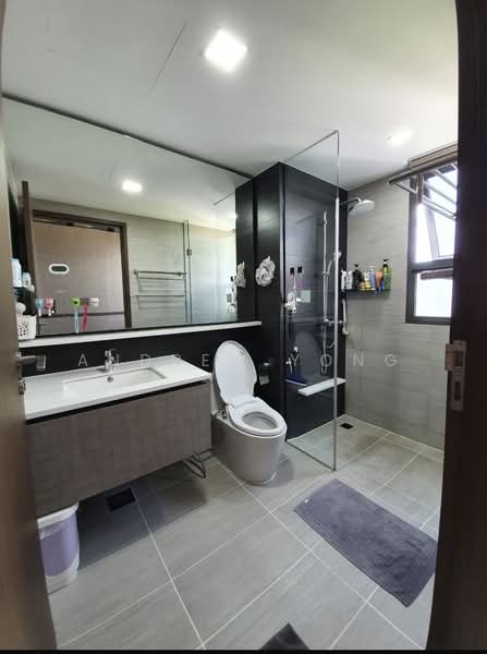 Bellewoods, 100 Woodlands Avenue 5, 4 Bedrooms, 1,561 sqft, Executive Condominium For Sale, by Andrew Yong, 500210434 - Bathroom - PropertyGuru.com.sg