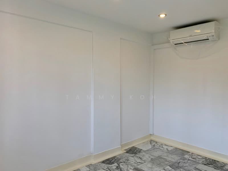 425 Ang Mo Kio Avenue 3, 425 Ang Mo Kio Avenue 3, 3 Bedrooms, 947 sqft, HDB Flat For Sale, by Tammy Koh, 500210451 - Common Bedroom with privacy - PropertyGuru.com.sg