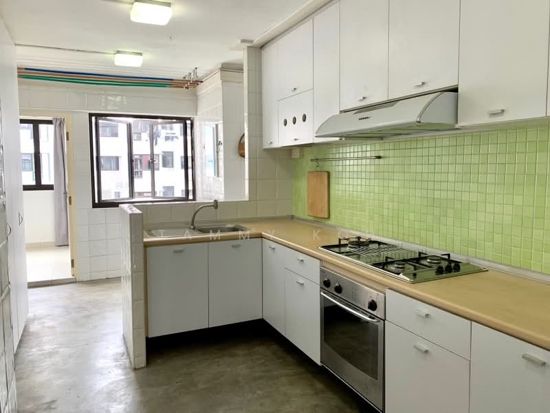 425 Ang Mo Kio Avenue 3, 425 Ang Mo Kio Avenue 3, 3 Bedrooms, 947 sqft, HDB Flat For Sale, by Tammy Koh, 500210451 - Large kitchen - PropertyGuru.com.sg