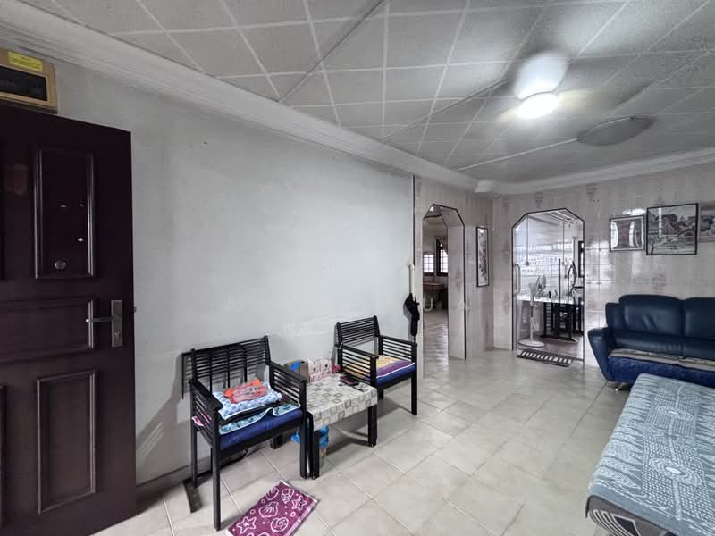 484 Jurong West Avenue 1, 484 Jurong West Avenue 1, 2 Bedrooms, 721 sqft, HDB Flat For Sale, by Ade Chua, 500210453 - Living Area #1 - PropertyGuru.com.sg