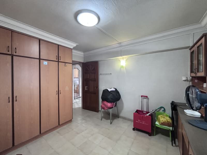 484 Jurong West Avenue 1, 484 Jurong West Avenue 1, 2 Bedrooms, 721 sqft, HDB Flat For Sale, by Ade Chua, 500210453 - Common Room - PropertyGuru.com.sg