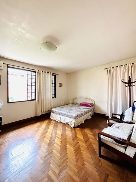 Gray Lane Walk up apartment, Gray Lane, Eunos / Geylang / Paya Lebar, 3 Bedrooms, 1,399 sqft, Apartment For Sale, by Chen Shu Huey, 500210456 - Bedroom - PropertyGuru.com.sg