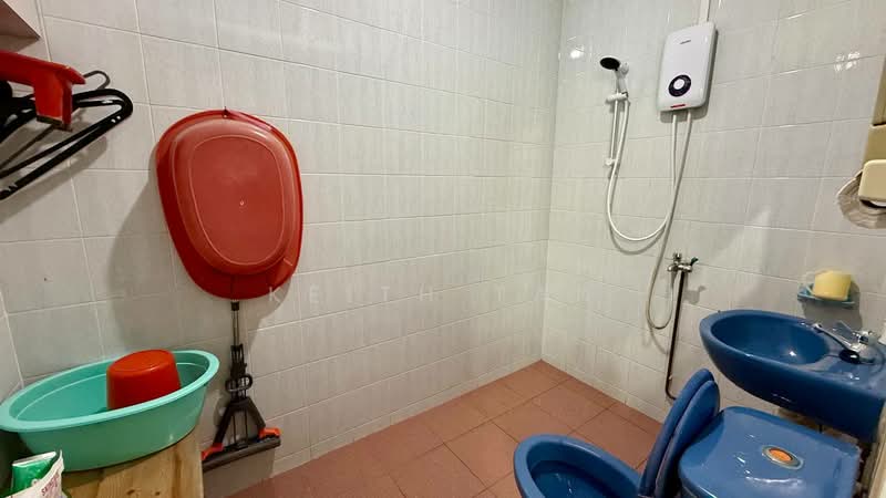 510 Serangoon North Avenue 4, 510 Serangoon North Avenue 4, Hougang / Punggol / Sengkang, Room Rental, 100 sqft, HDB Flat For Rent, by Keith Tan, 500210458 - Bathroom - PropertyGuru.com.sg
