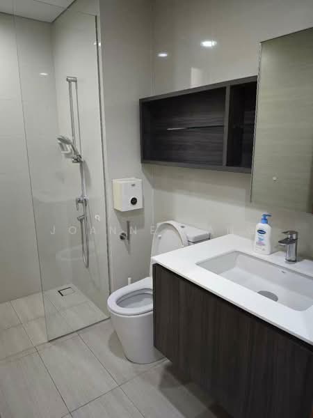 Lakeville, 3 Jurong Lake Link, 3 Bedrooms, 1,141 sqft, Condominium For Rent, by Joanne Wang, 500210459 - Bathroom - PropertyGuru.com.sg