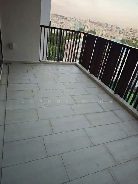 Lakeville, 3 Jurong Lake Link, 3 Bedrooms, 1,141 sqft, Condominium For Rent, by Joanne Wang, 500210459 - Balcony - PropertyGuru.com.sg