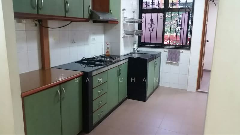 129 Bukit Merah View, 129 Bukit Merah View, 2 Bedrooms, 700 sqft, HDB Flat For Rent, by Sam Chan, 500210467 - Kitchen - PropertyGuru.com.sg