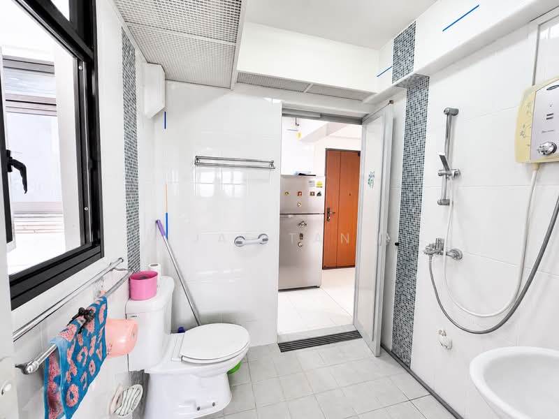 166A Teck Whye Crescent, 166A Teck Whye Crescent, 1 Bedroom, 505 sqft, HDB Flat For Sale, by Jae Tan, 500210483 - Bathroom - PropertyGuru.com.sg