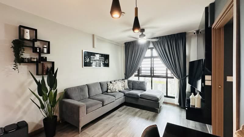 419A Northshore Drive, 419A Northshore Drive, 2 Bedrooms, 721 sqft, HDB Flat For Sale, by Shafie Syed, 500210500 - Living Room - PropertyGuru.com.sg
