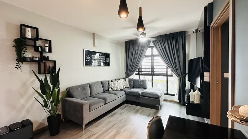 419A Northshore Drive, 419A Northshore Drive, 2 Bedrooms, 721 sqft, HDB Flat For Sale, by Shafie Syed, 500210500 - Living Room - PropertyGuru.com.sg