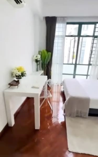 Tanglin Regency, 381 Tanglin Road, 1 Bedroom, 220 sqft, Condominium For Rent, by Nick Vishindas, 500210518 - Bedroom - PropertyGuru.com.sg