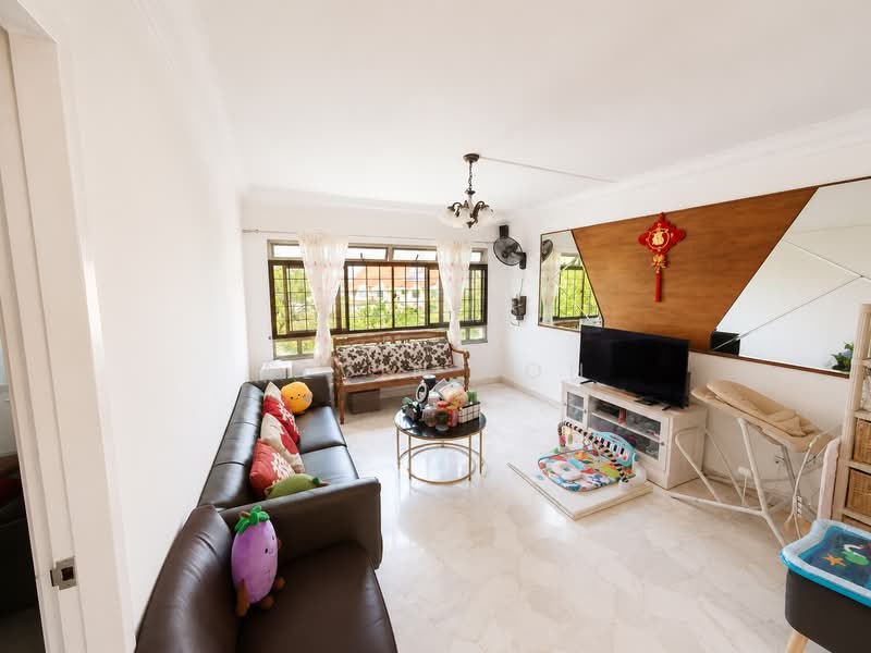 646 Jalan Tenaga, 646 Jalan Tenaga, 3 Bedrooms, 1,119 sqft, HDB Flat For Sale, by Alvin Toh, 500210520 - Living Room - PropertyGuru.com.sg