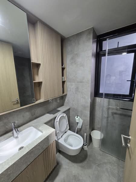 KI Residences At Brookvale, 20 Brookvale Drive, 3 Bedrooms, 980 sqft, Condominium For Rent, by Derek Tan, 500210552 - Bathroom - PropertyGuru.com.sg
