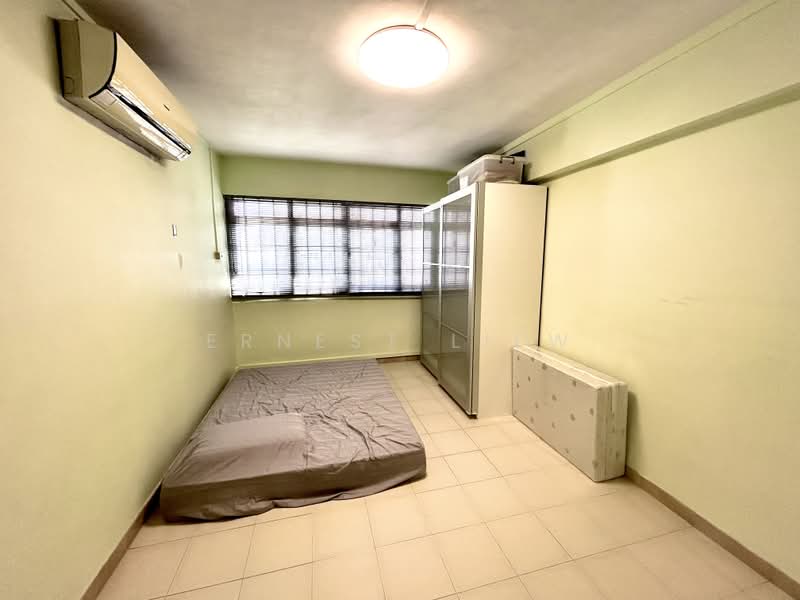 815 Tampines Avenue 4, 815 Tampines Avenue 4, 3 Bedrooms, 1,302 sqft, HDB Flat For Sale, by Ernest Liew, 500210558 - Bedroom - PropertyGuru.com.sg