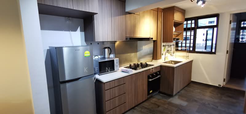 2 Dover Road, 2 Dover Road, 2 Bedrooms, 700 sqft, HDB Flat For Sale, by Ken Koh, 500210560 - Kitchen - PropertyGuru.com.sg