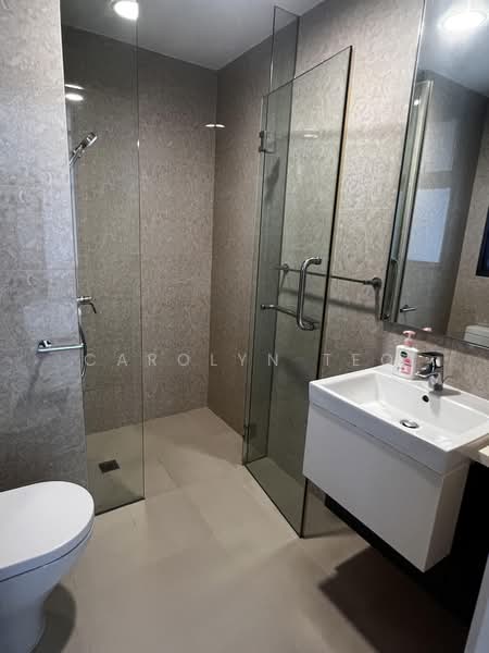 Kovan Regency, 38 Kovan Rise, 2 Bedrooms, 775 sqft, Condominium For Rent, by Carolyn Teo, 500210568 - Bathroom - PropertyGuru.com.sg
