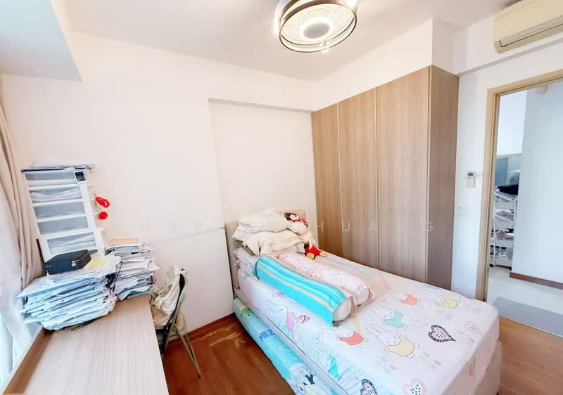 Caspian, 60 Lakeside Drive, 3 Bedrooms, 1,302 sqft, Condominium For Sale, by Charles Huang, 500210601 - Bedroom 1 - PropertyGuru.com.sg